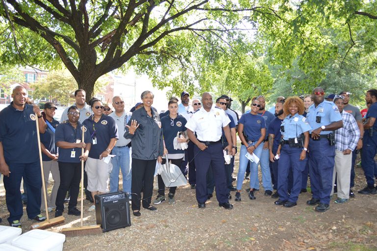 CSOSA staff and members of Metropolitan Police Department join forces in Team Up to Clean Up 2017